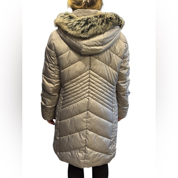 Tower by London Fog Long Puffer Coat with faux fur hood NWT - Picture 3 of 9